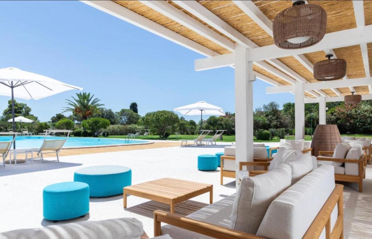 Villa Zippiri Is Molas พูลา ภายนอก รูปภาพ